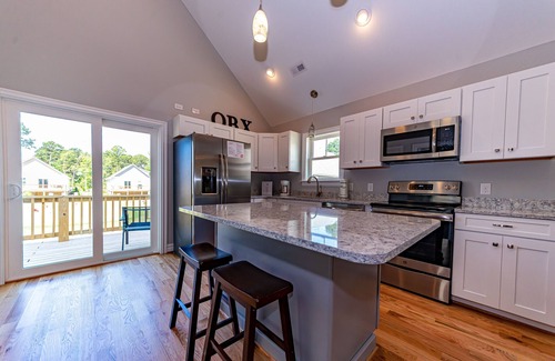 Harbinger House | Golf Resort Getaway with Pool & Ocean Views at Kilmarlic