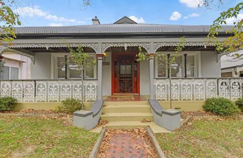 Orange House | Discover Kilarra House: A Heritage Retreat for 10 Guests