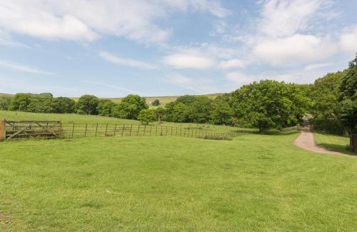 Great Fryup Dale House | Pet-Friendly Kildale Barn: Rated 9/10 by Happy Guests