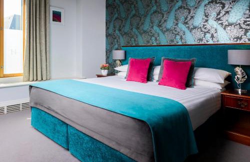 Kilkenny City Centre Hotel | Discover Kilkenny Hibernian Hotel: Family-Friendly Escape