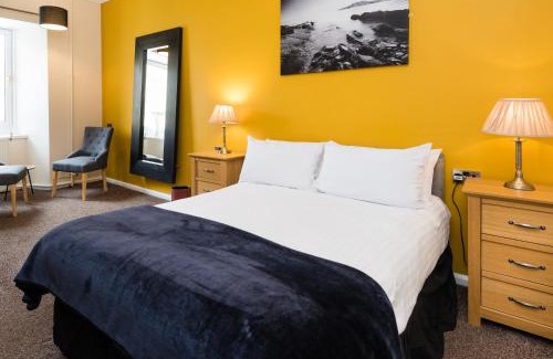 Killin Hotel | Inviting Killin Hotel: Pet-Friendly Retreat with Hot Tub