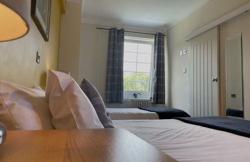 Killin Hotel | Killin Hotel: Family-Friendly Retreat with Spa and Dining