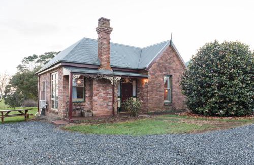 Boat Harbour House | Relaxing Killynaught Spa Cottages with Family-Friendly Amenities