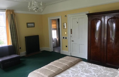 Elgin House | Exceptional Kilmorie House: Rated 9.8, Family-Friendly Stay