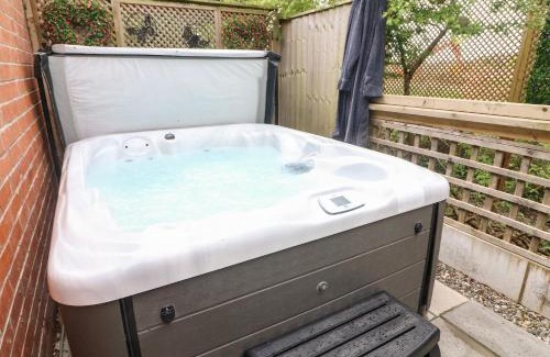 Poulton-le-Fylde House | Top-Rated Kilmory Lodge: Ideal for Families and Relaxation