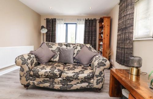 Poulton-le-Fylde House | Top-Rated Kilmory Lodge: Ideal for Families and Relaxation