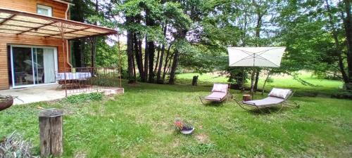 Saint-Dizier-Leyrenne Ski Chalet | Guest Rated: Kilomètre creusois - Pet & Child Friendly Stay