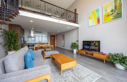 Tay Ho Apartment | Elegant Duplex Apartment at PentStudio with Bridge Views