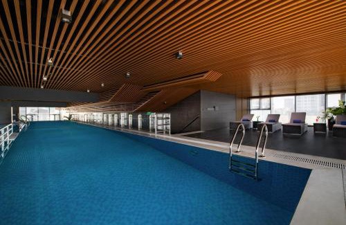 Tay Ho Apartment | Pet-Friendly PentStudio Westlake with Oceanfront Views