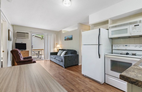 Kimberling City Hotel | Relaxing Kimberling Cove C4 with Pool & Family Amenities
