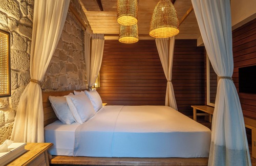 Cirali Hotel | Kimera Lounge: Ocean View Retreat with Spa and Pool Access