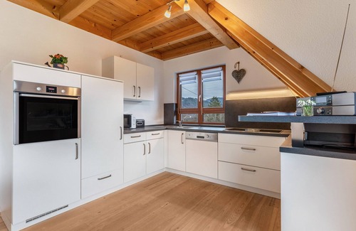Guckinsdorf House | Inviting Kimmigs Ferienhäusle with Spa and Family Amenities