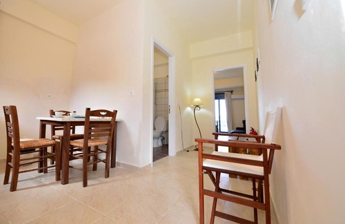 Armenistis Apartment | Discover Kimothoy: 4-Star Family and Pet-Friendly Escape