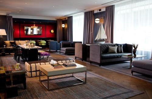 Winston - Salem Hotel | Discover Kimpton Cardinal Hotel: Pet-Friendly & Pool Access