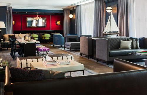 Winston - Salem Hotel | Discover Kimpton Cardinal Hotel: Pet-Friendly & Pool Access
