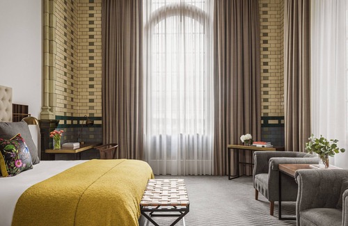 Manchester City Centre Hotel | Elegant Kimpton Clocktower Hotel with Spa and Breakfast
