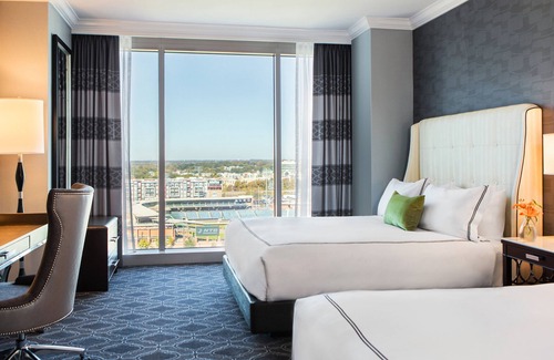 Charlotte Center City Hotel | Experience Kimpton Tryon Park Hotel with Spa and Dining