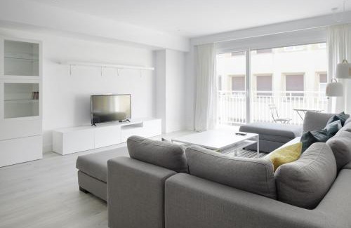 Antiguo Apartment | Inviting Kimu - Basque Stay: Rated 8.8/10, Family-Friendly