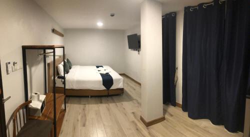 San Sai Bed & Breakfast | Cozy Kin Bed Chiang Mai with Breakfast Included