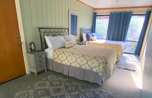 Yosemite Forks House | Exceptional Kin House Guest Suite - Family-Friendly Retreat