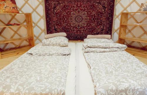Szentendrei Apartment | Kid-Friendly Kincs Apartman with Hot Tub & Kitchen Access