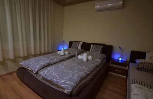Mako Apartment | Family-Friendly Kinder Apartman with Spa and Hot Tub Access