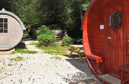 Pleinfeld Cabin | Kinderfass - Waldcamping Brombach