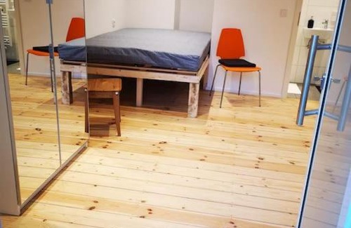 Siegen Apartment | Family-Friendly Stay at Kinderklinik, Steps from the Station