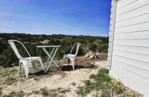 Dripping Springs Cabin | Kindness Cabin @ 13 Acres - Yoga/Stargaze/Hike