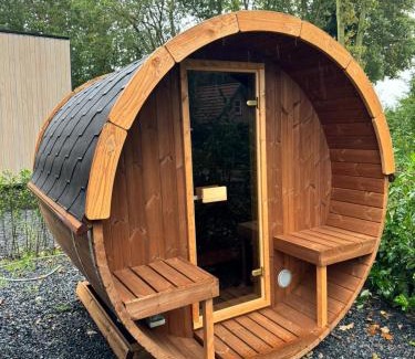 Municipality of Harderwijk Ski Chalet | Family-Friendly Chalet Retreat with Private Sauna in Nature