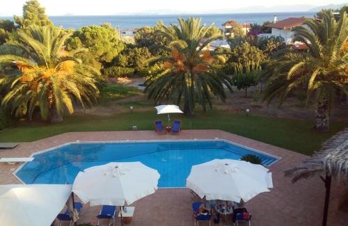 Bralos House | Discover Kinetious Nisous: Pet-Friendly Paradise Awaits!
