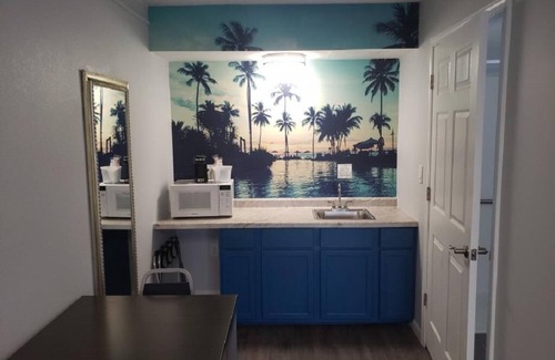Henderson Apartment | Accessible King Room at Envi Boutique Hotel with Kitchen