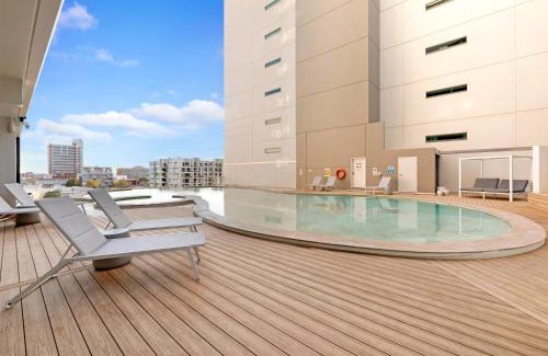 Darwin City Centre Apartment | Relax in the King Balcony Suite at Resort Style Darwin Stay