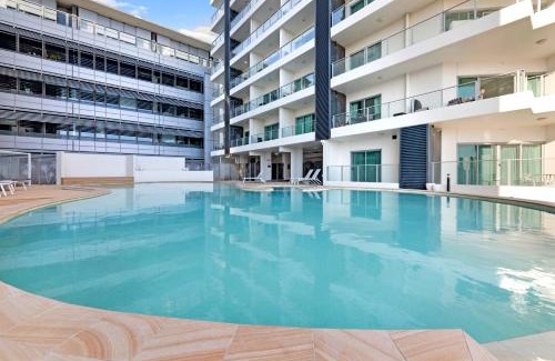 Darwin City Centre Apartment | Relax in the King Balcony Suite at Resort Style Darwin Stay