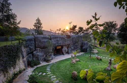 Ba Vi Resort | Discover King Bavi Resort: Oceanfront Bliss Awaits