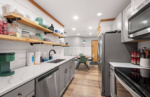 Great Valley Condo | Beautiful 2 Bed Condo with Scenic Views & Prime Amenities