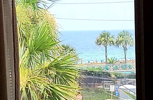 Ono Island Condo | Gulf View Beach Condo with King Bed & Bunks - Top Rated!