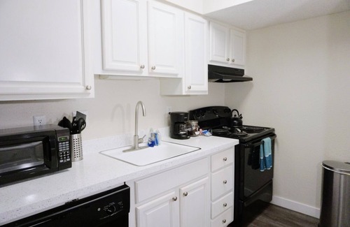 Central City Apartment | Comfortable Studio Apt with King Bed in Downtown - Rated 9.8