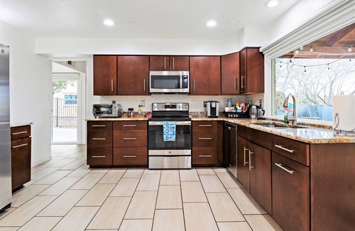 Plano House | Family-Friendly Getaway with Games and Grilling Fun