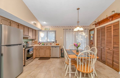 Crescent Beach House | Guest Rated 10/10: King Bed with Private Deck & Beach Access