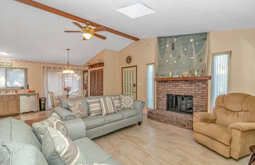 Crescent Beach House | Guest Rated 10/10: King Bed with Private Deck & Beach Access