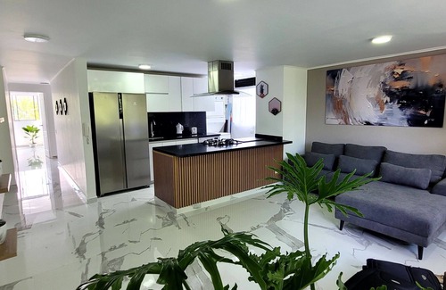 Los Naranjos Apartment | Comfortable KING Bed with Office & Smart TV in Prime Location