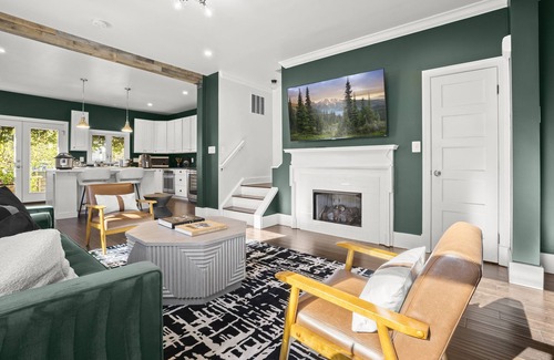 Old Town West House | Pet-Friendly Retreat with King Beds in Old Town Escape