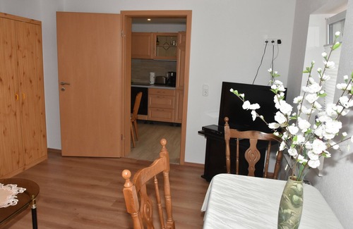 Koenigsbrueck House | Perfect King Cottage in the Heart of the City