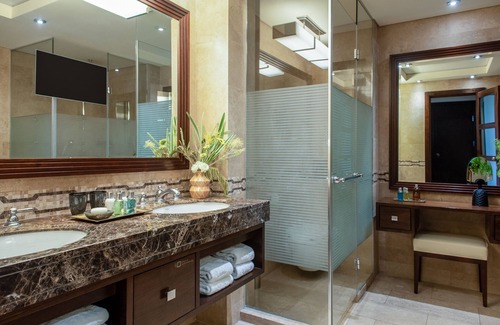 Mamilla Hotel | Discover King David Jerusalem: A 5-Star Guest Favorite