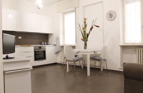 Verona City Centre Apartment | Prime King Lear Apartment: Ideal for Groups Near the Arena