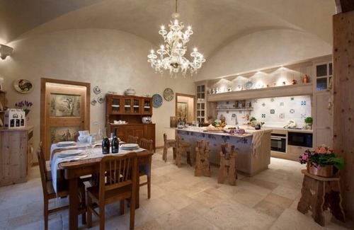 Susegana Villa | Elegant Villa for Groups near Venice with Private Pool