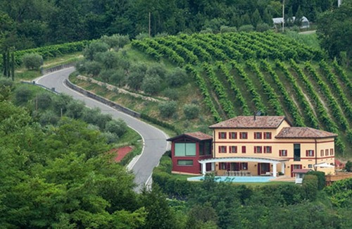 Susegana Villa | Elegant Villa for Groups near Venice with Private Pool