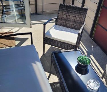 Sankt Englmar Hotel | King Panorama: Oceanfront Stay with Netflix & Pool Access