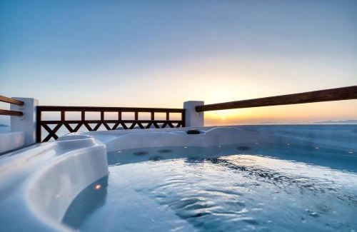 Imerovigli Bed & Breakfast | Exceptional King&Queen Suites with Hot Tub & Family Amenities